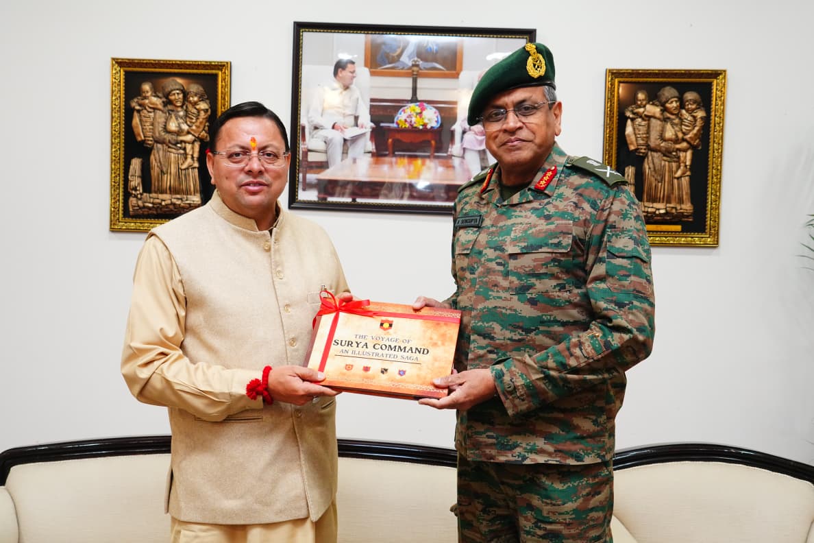 शिष्टाचार भेंट: मुख्यमंत्री पुष्कर सिंह धामी से मिले मध्य कमान के जनरल ऑफिसर कमांडिंग-इन-चीफ; राज्य की सुरक्षा और सैन्य हितों पर हुआ मंथन